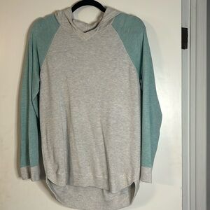 Evolution by Cyrus Hooded Sweater Medium